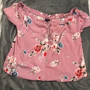 Kendal & Kylie off the shoulder top